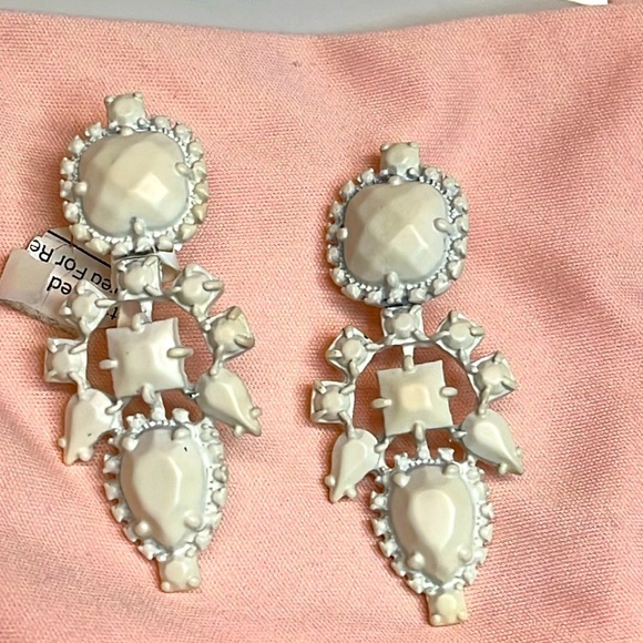 Source Unknown Jewelry - White on White Drop Earrings